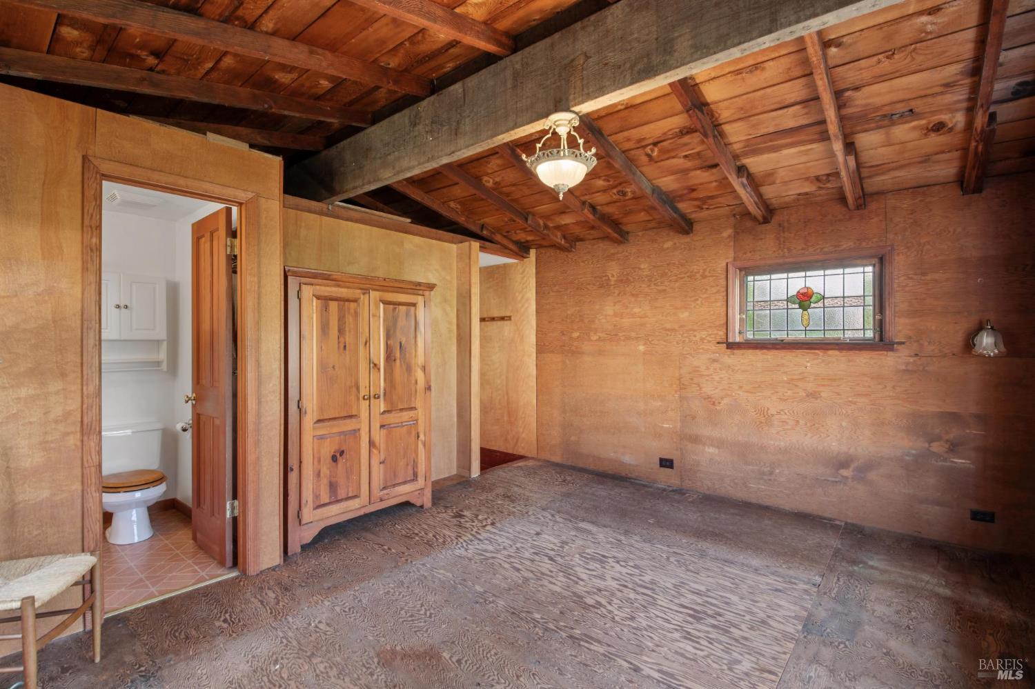 Detail Gallery Image 33 of 46 For 154 Elm Ave, Mill Valley,  CA 94941 - 2 Beds | 2 Baths
