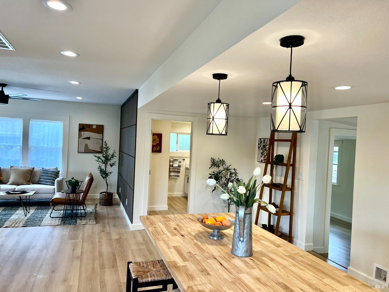 Detail Gallery Image 9 of 17 For 1617 G St, Napa,  CA 94559 - 2 Beds | 1 Baths