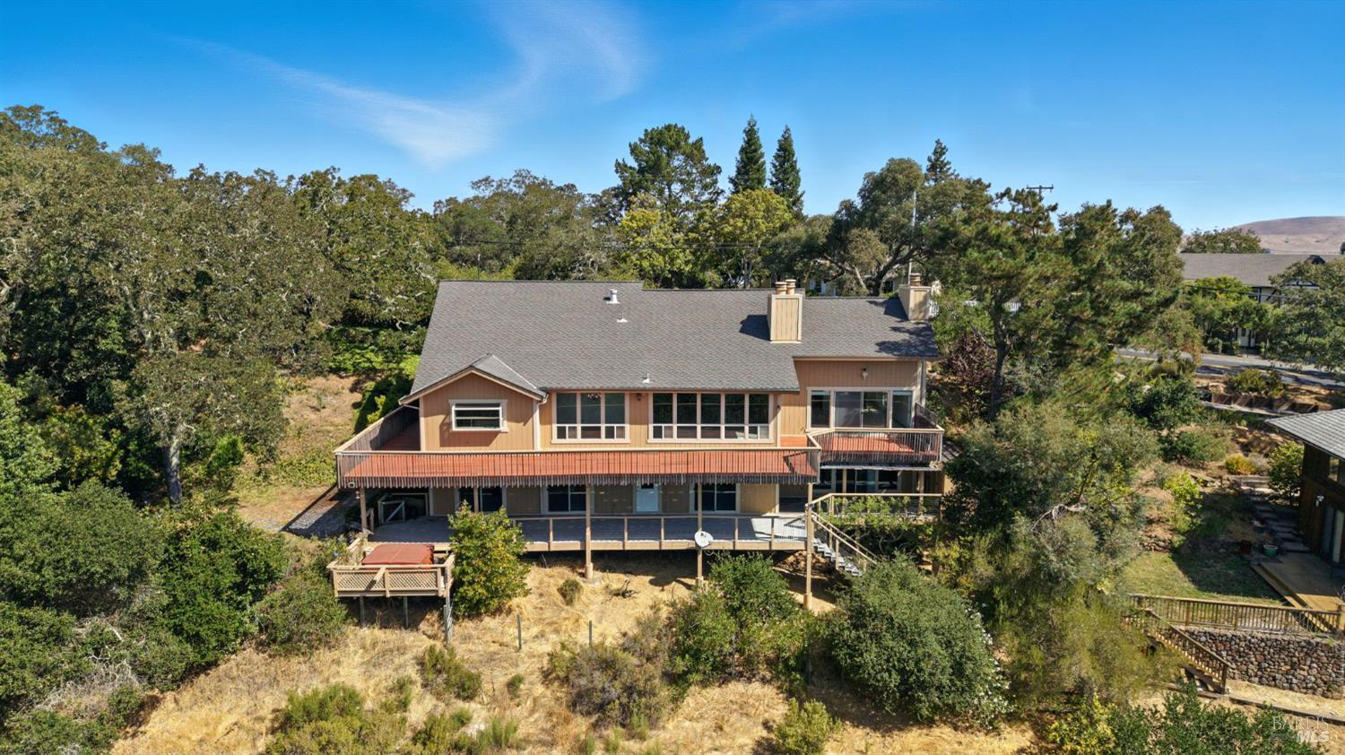 Detail Gallery Image 50 of 55 For 1 Lockton Ln, Novato,  CA 94945 - 4 Beds | 2/1 Baths