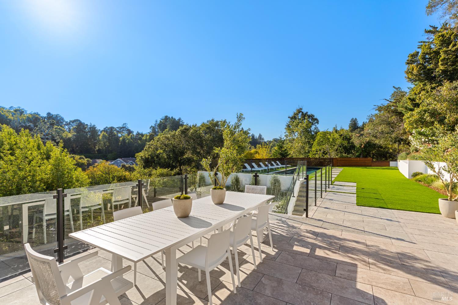 Detail Gallery Image 71 of 83 For 87 Laurel Grove Ave, Ross,  CA 94957 - 5 Beds | 4/1 Baths