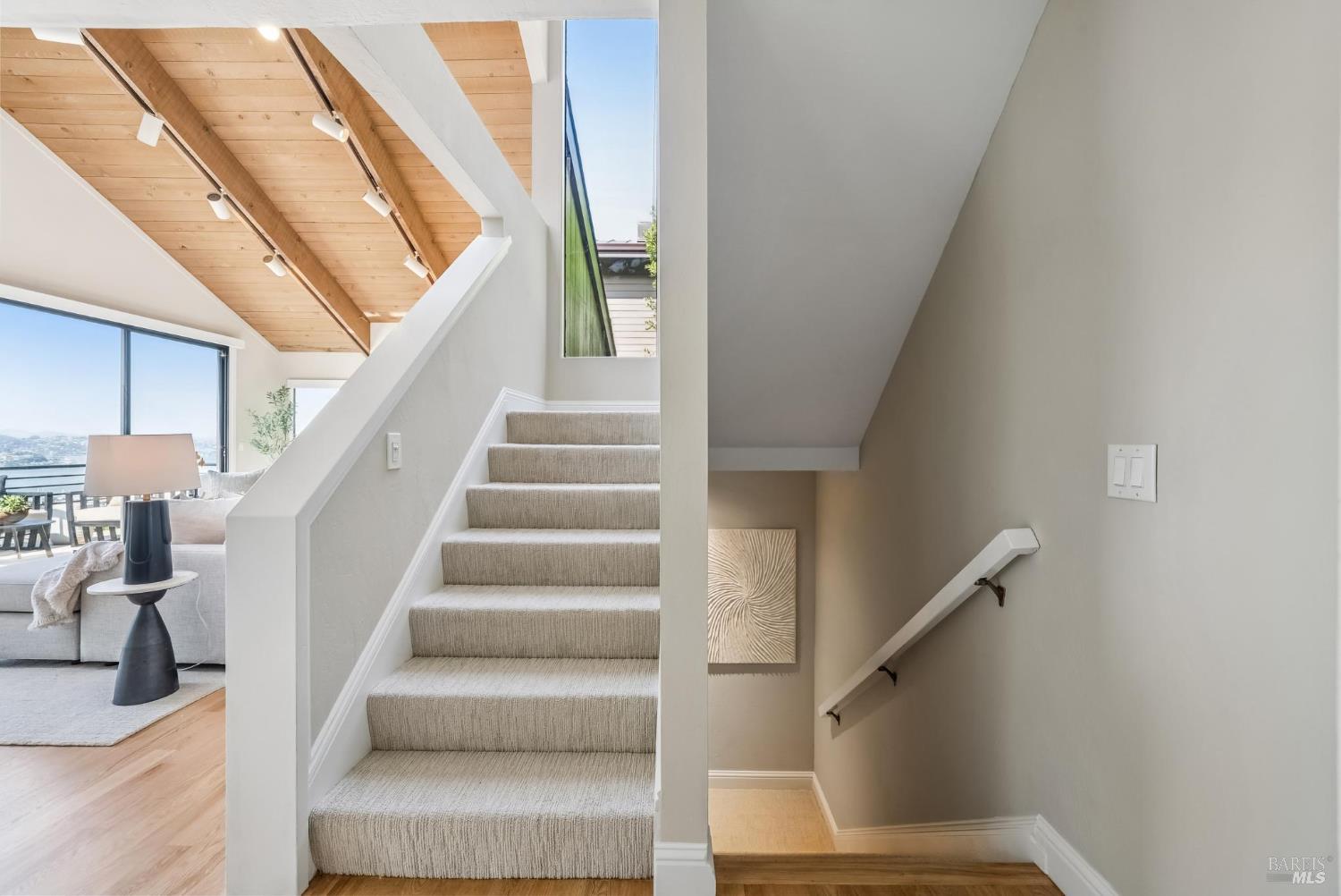 Detail Gallery Image 33 of 51 For 184 Santa Rosa Ave, Sausalito,  CA 94965 - 3 Beds | 2/1 Baths