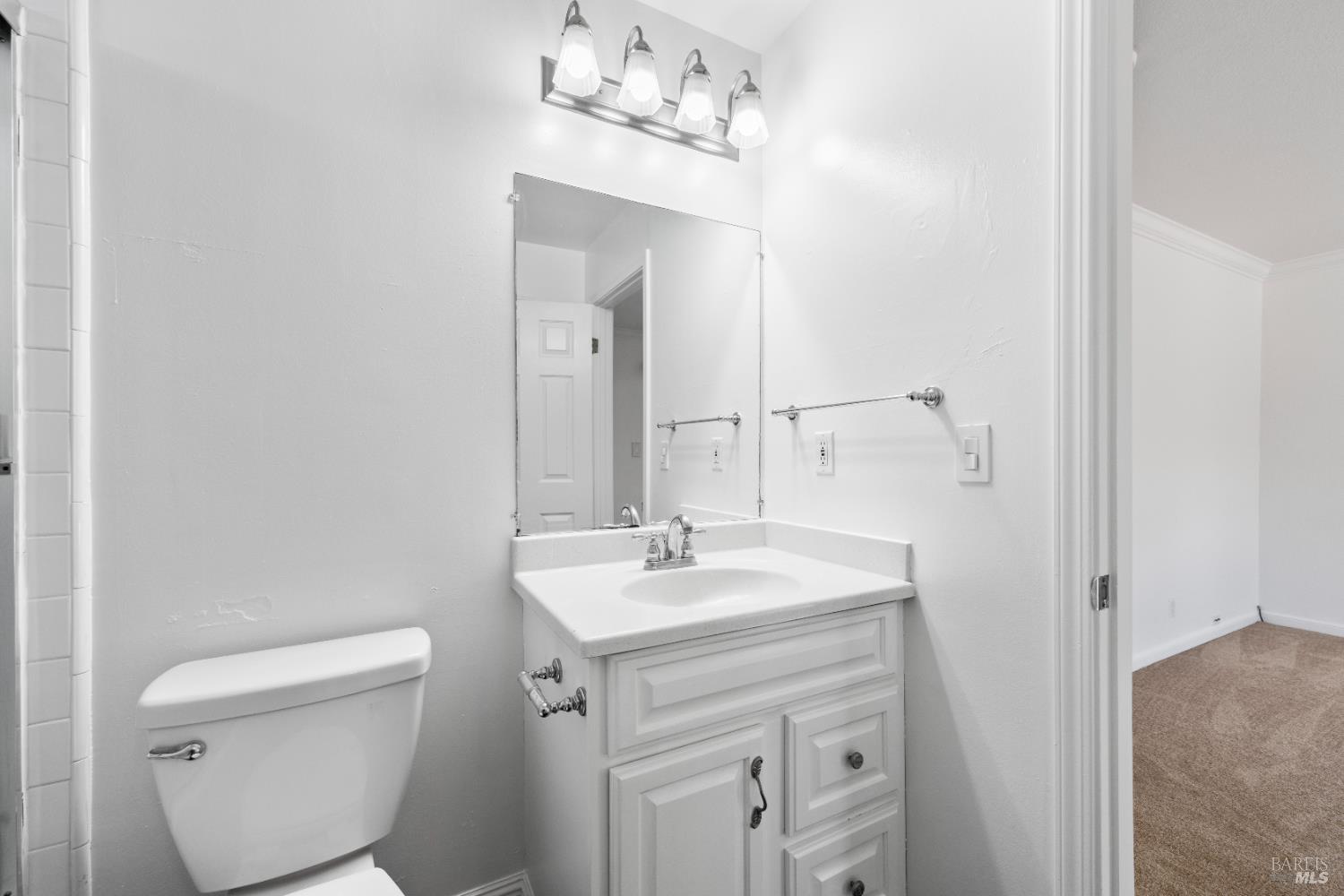 Detail Gallery Image 18 of 27 For 2706 Kendrick Cir, San Jose,  CA 95121 - 3 Beds | 2 Baths