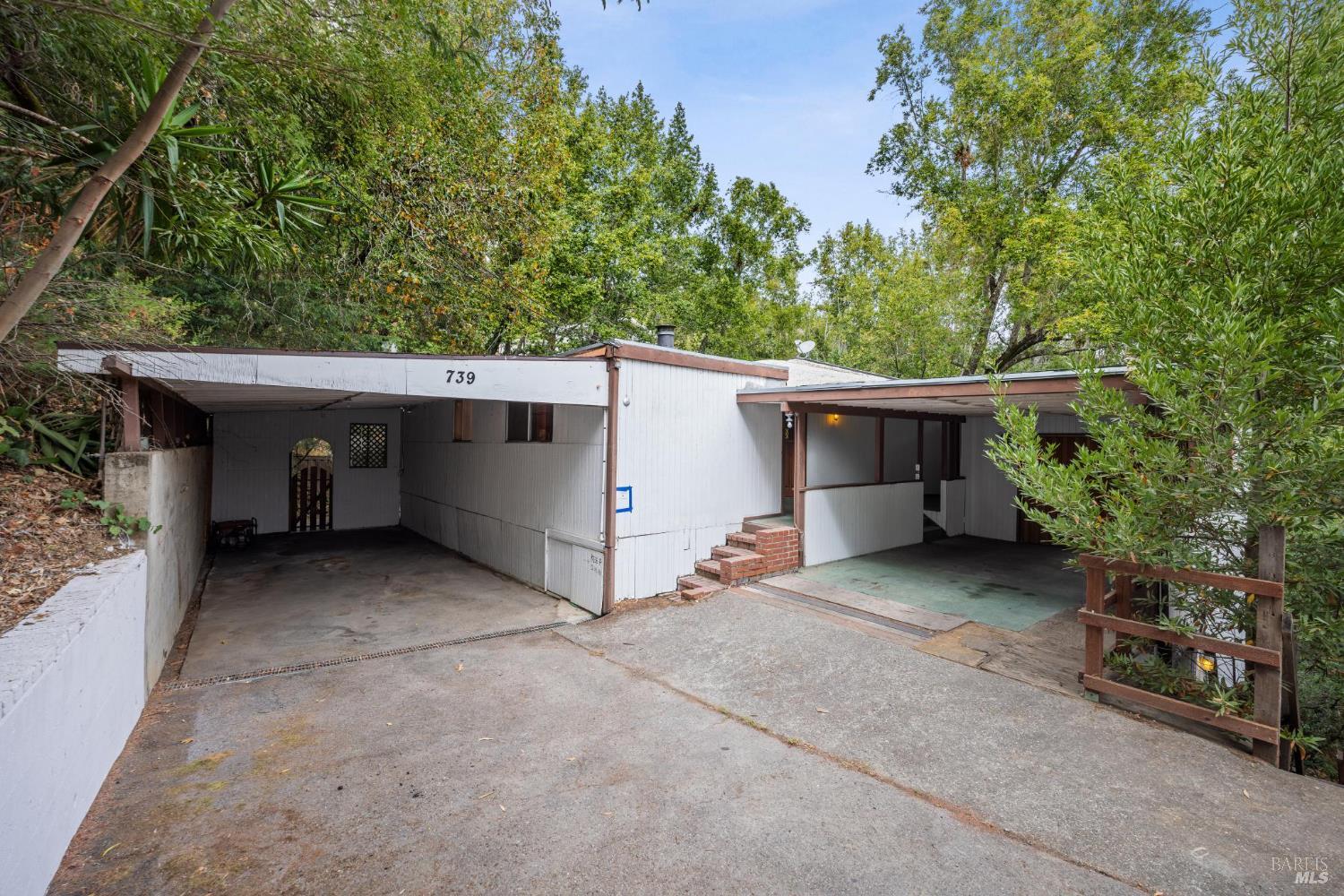 Detail Gallery Image 11 of 11 For 739 Redwood Rd, San Anselmo,  CA 94960 - 3 Beds | 2 Baths