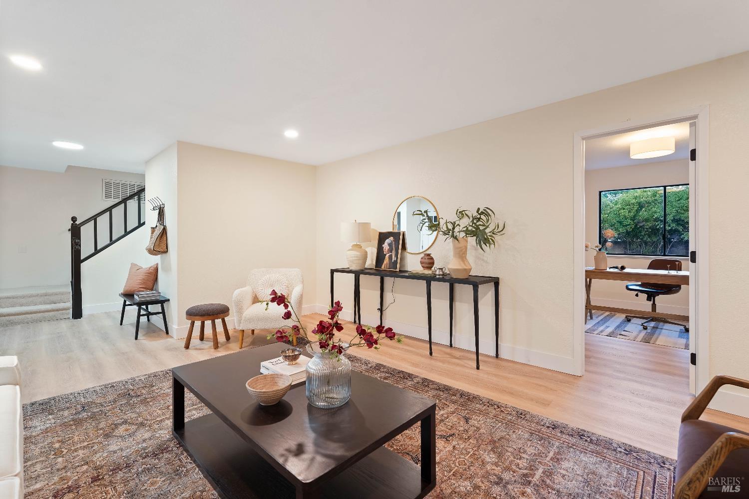 Detail Gallery Image 8 of 79 For 119 Woodstock Cir, Vacaville,  CA 95687 - 4 Beds | 2/1 Baths