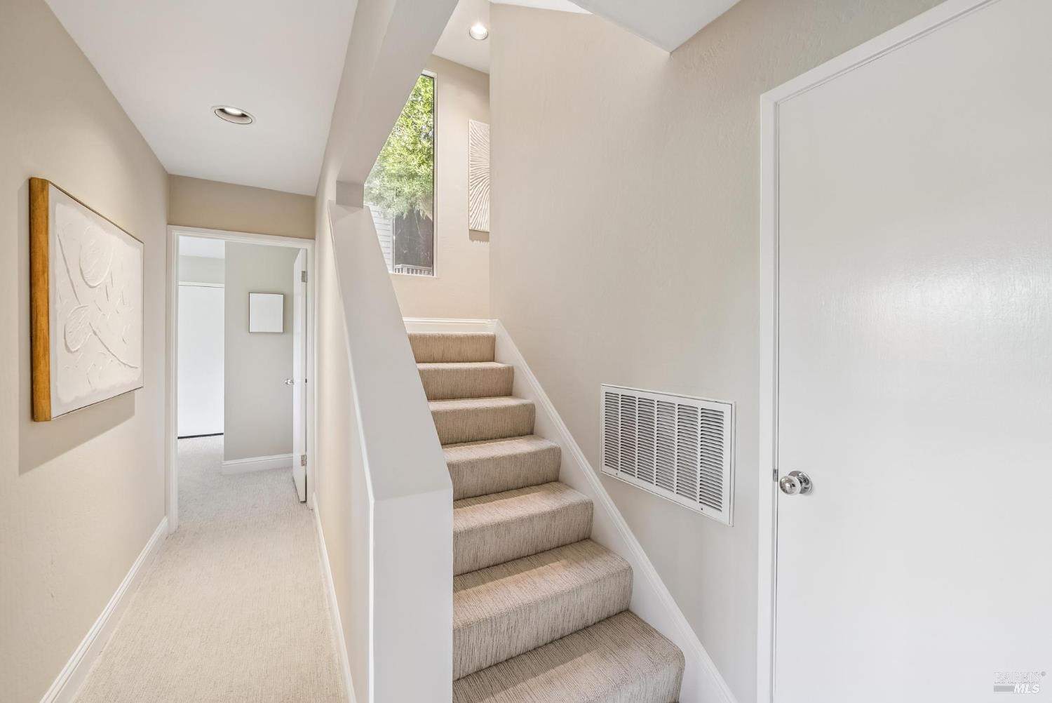 Detail Gallery Image 34 of 51 For 184 Santa Rosa Ave, Sausalito,  CA 94965 - 3 Beds | 2/1 Baths