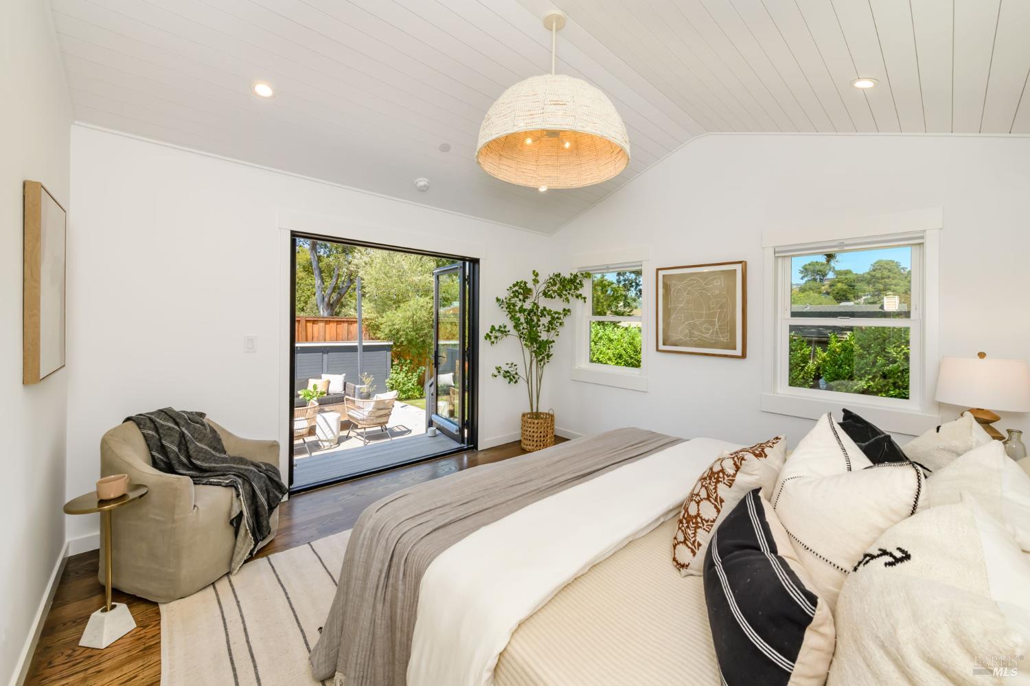Detail Gallery Image 19 of 43 For 45 Harte Ave, San Rafael,  CA 94901 - 3 Beds | 2 Baths
