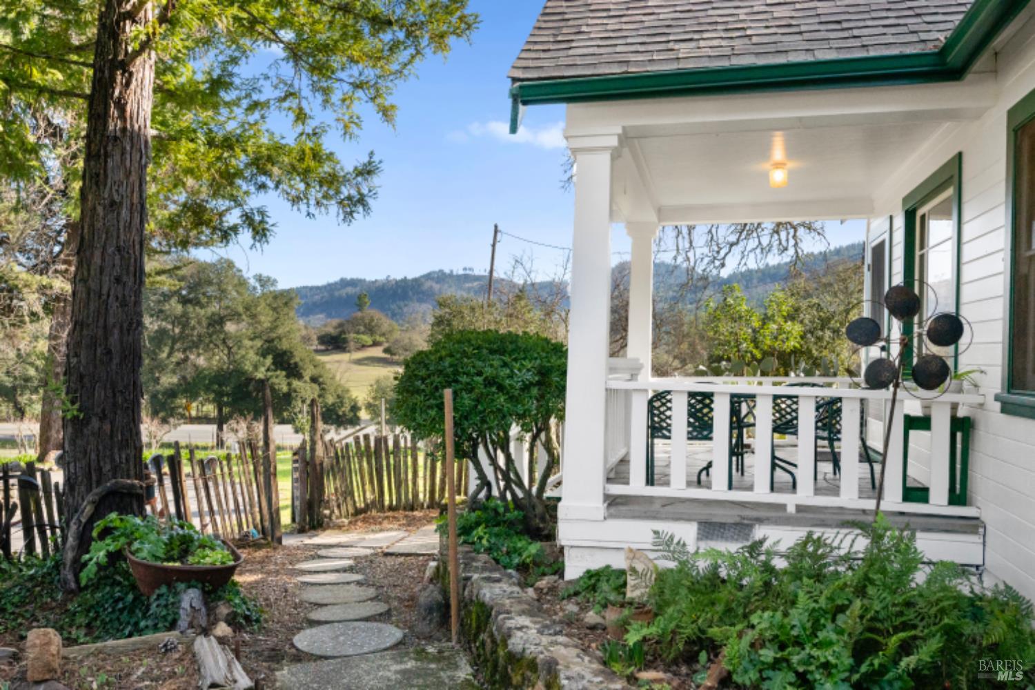Detail Gallery Image 4 of 99 For 5175 Petrified Forest Rd, Calistoga,  CA 94515 - 3 Beds | 1 Baths
