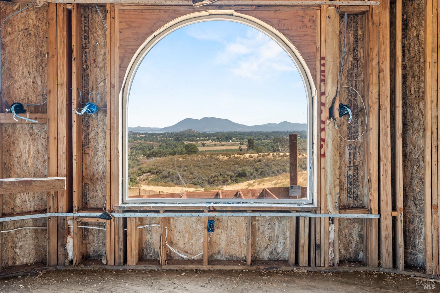 Detail Gallery Image 12 of 19 For 4605 Scotts Valley Rd, Lakeport,  CA 95453 - 3 Beds | 3/1 Baths