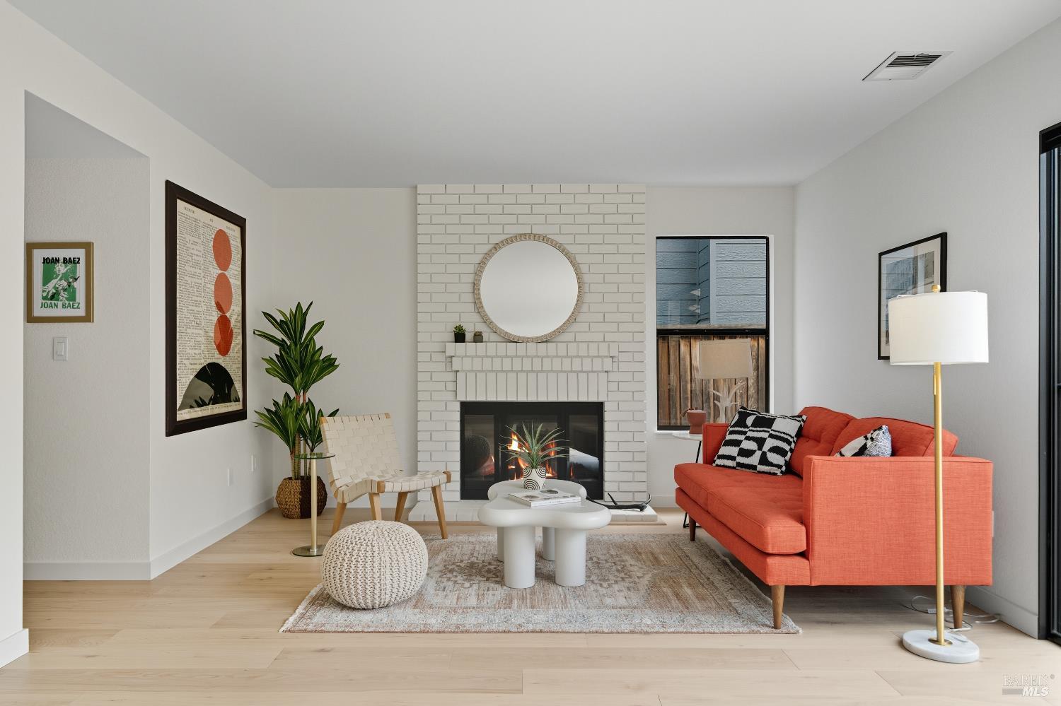 Detail Gallery Image 18 of 44 For 32 Basinside Way, Alameda,  CA 94502 - 3 Beds | 2/1 Baths