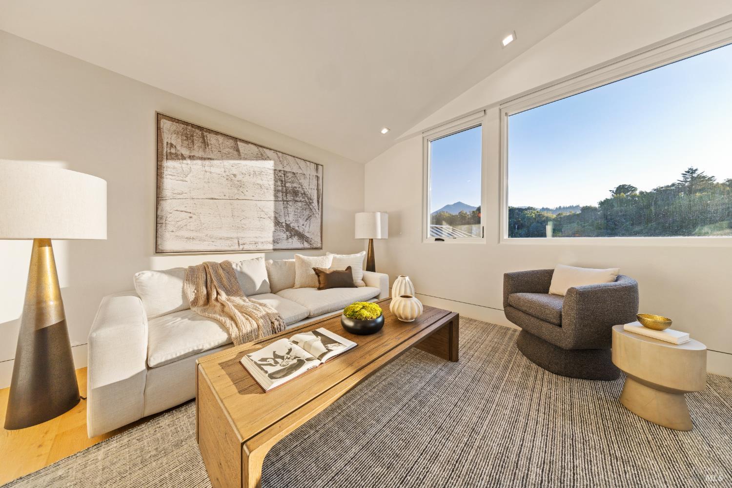 Detail Gallery Image 34 of 83 For 87 Laurel Grove Ave, Ross,  CA 94957 - 5 Beds | 4/1 Baths