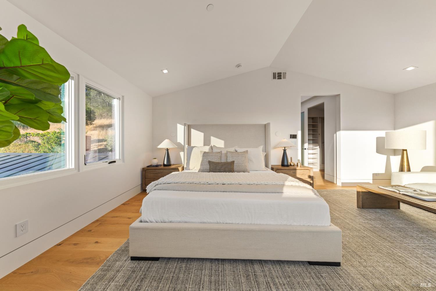 Detail Gallery Image 33 of 83 For 87 Laurel Grove Ave, Ross,  CA 94957 - 5 Beds | 4/1 Baths