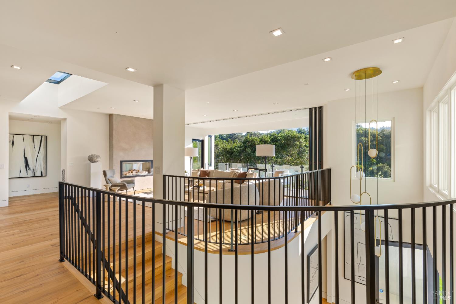 Detail Gallery Image 6 of 83 For 87 Laurel Grove Ave, Ross,  CA 94957 - 5 Beds | 4/1 Baths