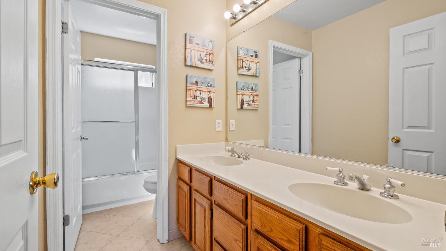 Detail Gallery Image 40 of 75 For 2231 Silver Fox Cir, Fairfield,  CA 94534 - 4 Beds | 3 Baths