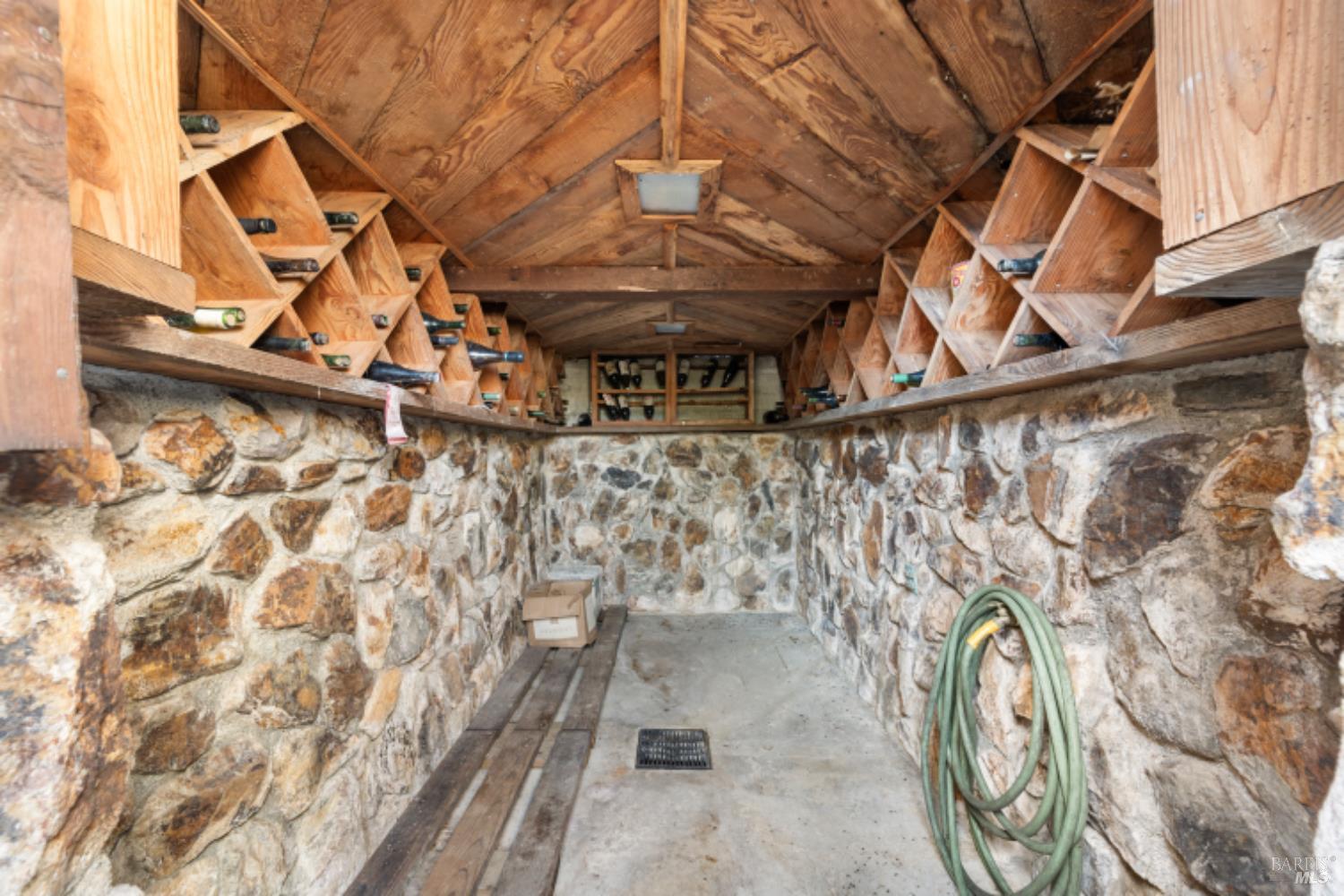 Detail Gallery Image 22 of 99 For 5175 Petrified Forest Rd, Calistoga,  CA 94515 - 3 Beds | 1 Baths