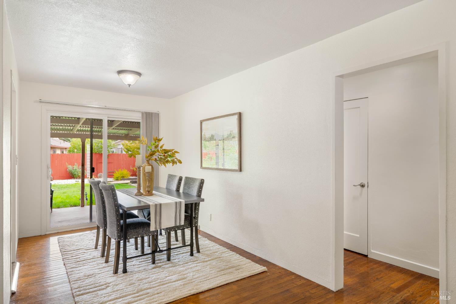 Detail Gallery Image 12 of 45 For 72 Bellevue Ave, Napa,  CA 94558 - 2 Beds | 1 Baths