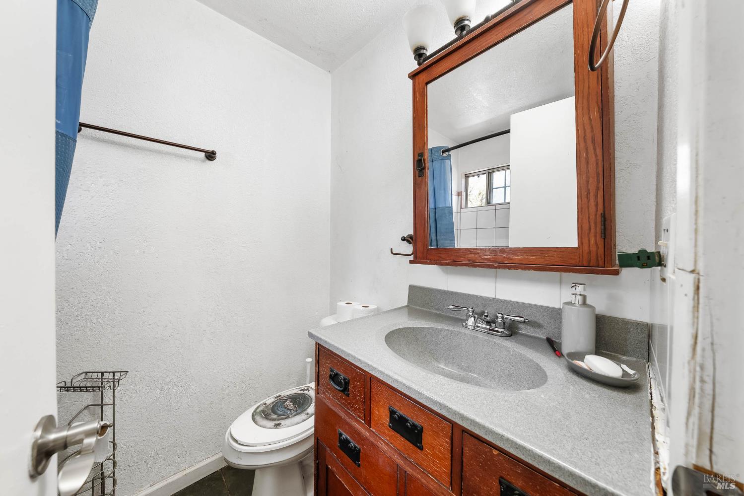 Detail Gallery Image 26 of 42 For 9303 Stagecoach Ln, Lower Lake,  CA 95457 - 4 Beds | 2 Baths