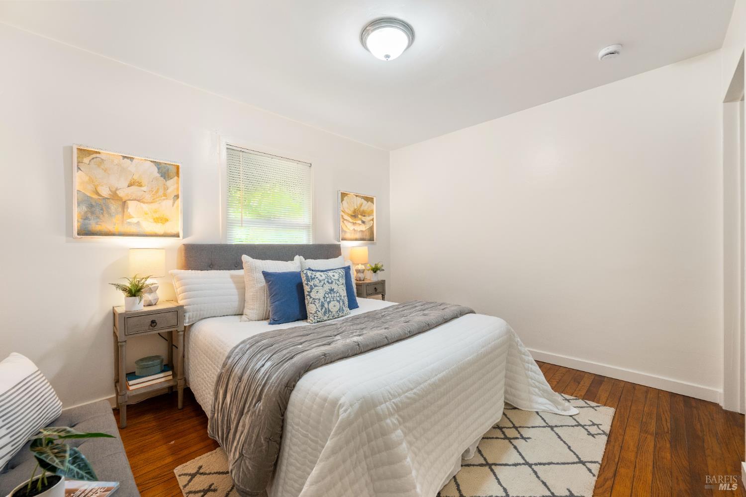 Detail Gallery Image 25 of 45 For 72 Bellevue Ave, Napa,  CA 94558 - 2 Beds | 1 Baths