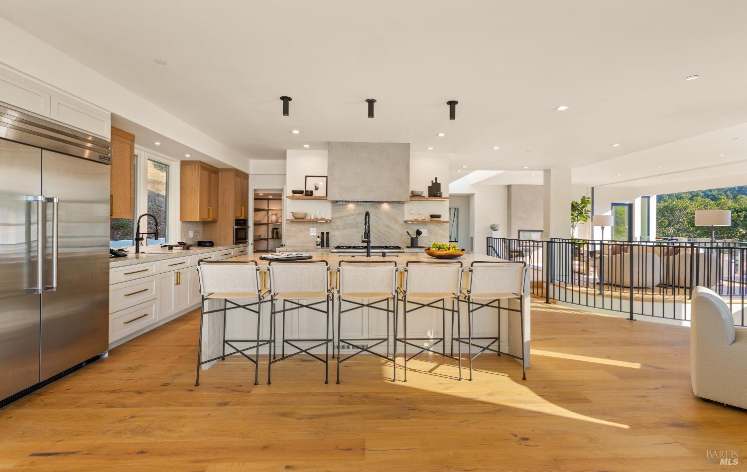 Detail Gallery Image 21 of 83 For 87 Laurel Grove Ave, Ross,  CA 94957 - 5 Beds | 4/1 Baths