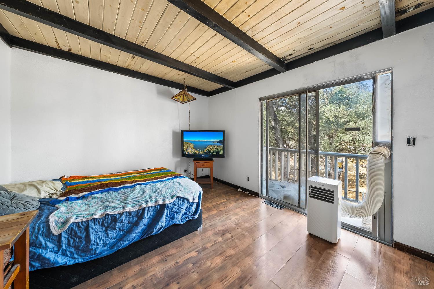 Detail Gallery Image 24 of 42 For 9303 Stagecoach Ln, Lower Lake,  CA 95457 - 4 Beds | 2 Baths