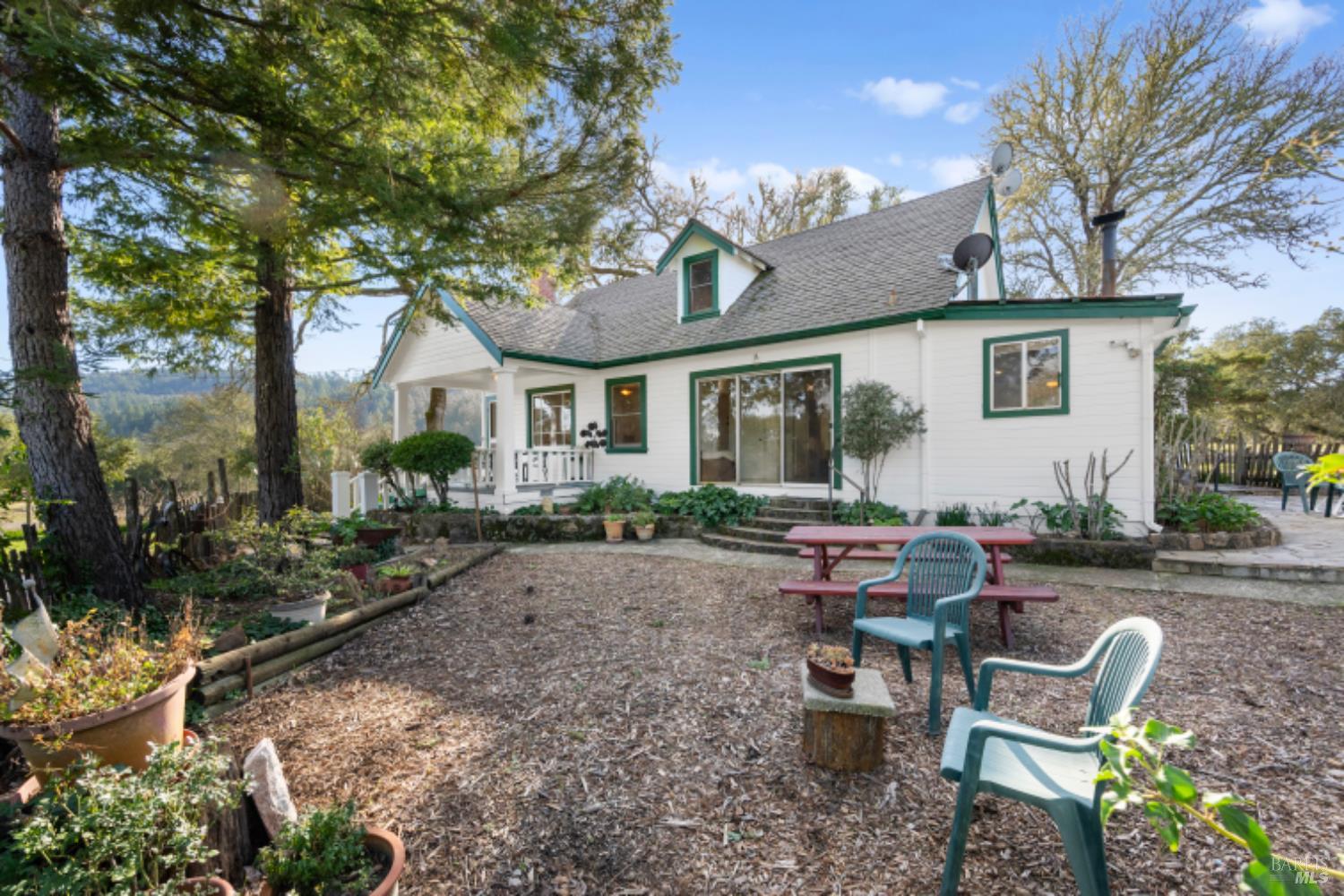 Detail Gallery Image 5 of 99 For 5175 Petrified Forest Rd, Calistoga,  CA 94515 - 3 Beds | 1 Baths