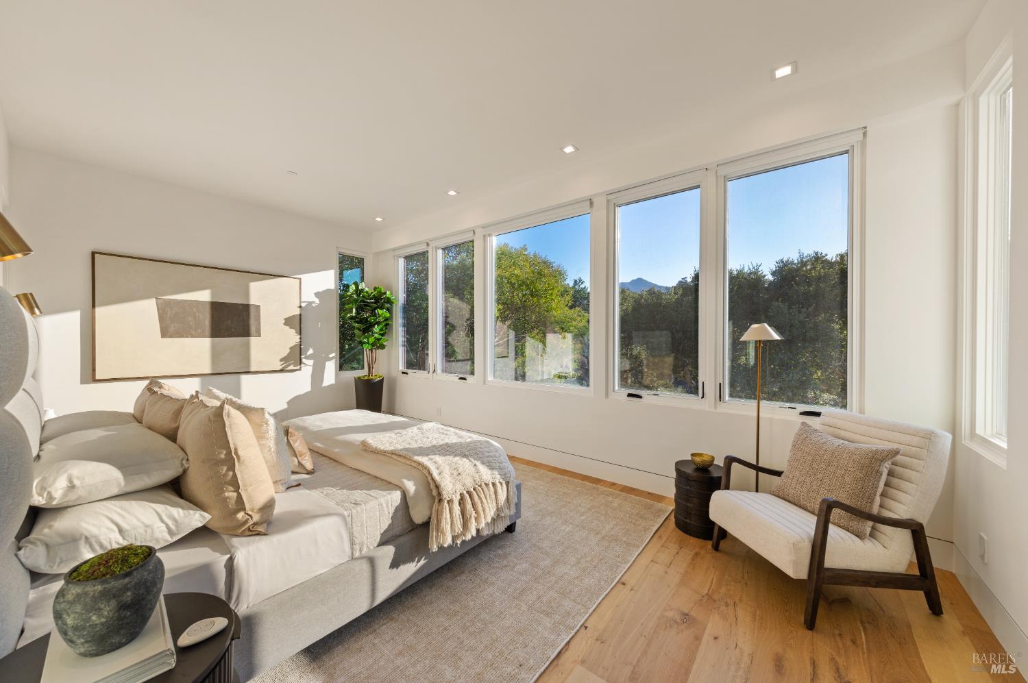 Detail Gallery Image 42 of 83 For 87 Laurel Grove Ave, Ross,  CA 94957 - 5 Beds | 4/1 Baths