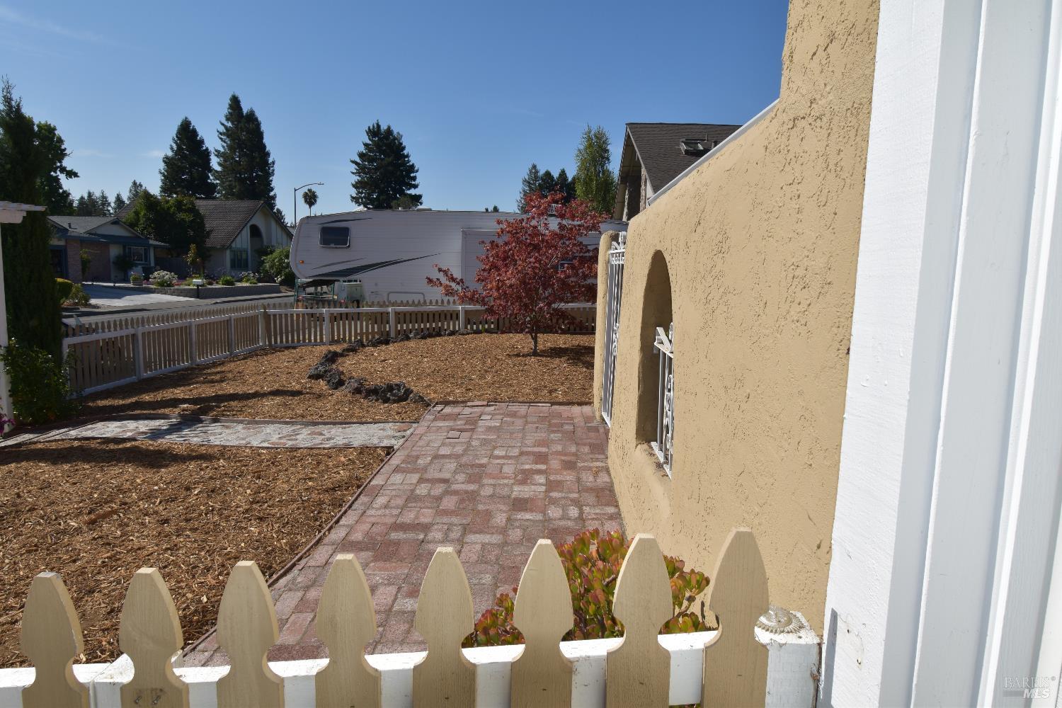 Detail Gallery Image 30 of 30 For 6061 Della Ct, Rohnert Park,  CA 94928 - 3 Beds | 2 Baths