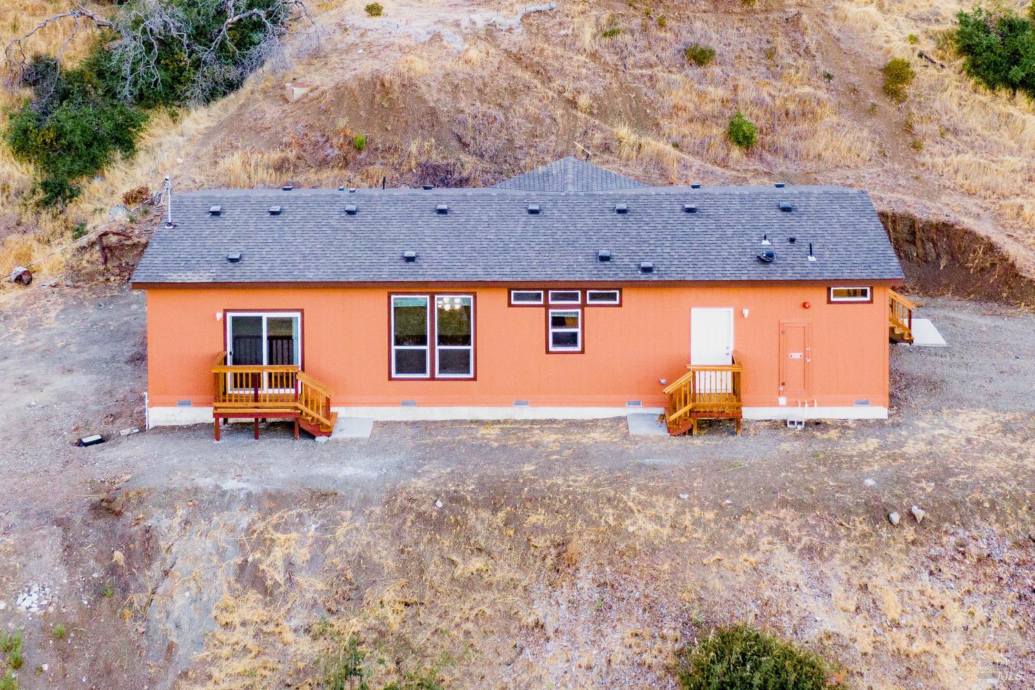 Detail Gallery Image 4 of 34 For 4101 Berryessa Knoxville Rd, Napa,  CA 94558 - 3 Beds | 2 Baths