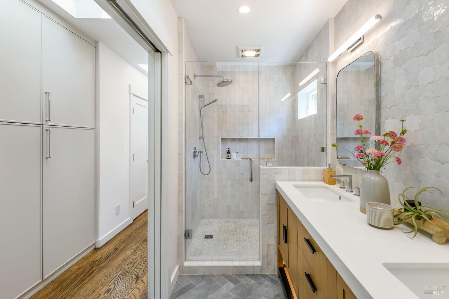 Detail Gallery Image 28 of 43 For 45 Harte Ave, San Rafael,  CA 94901 - 3 Beds | 2 Baths