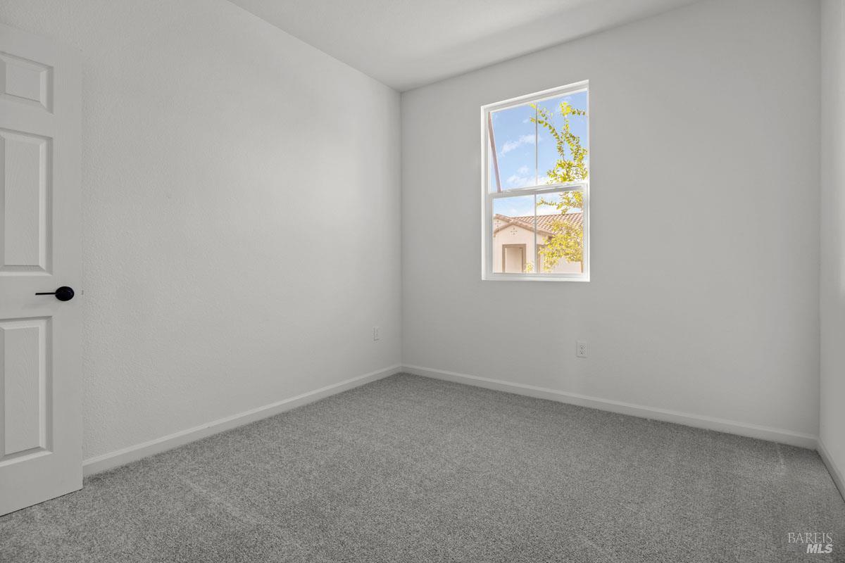 Detail Gallery Image 2 of 17 For 5413 Riverview Ln, Antioch,  CA 94531 - 4 Beds | 3 Baths