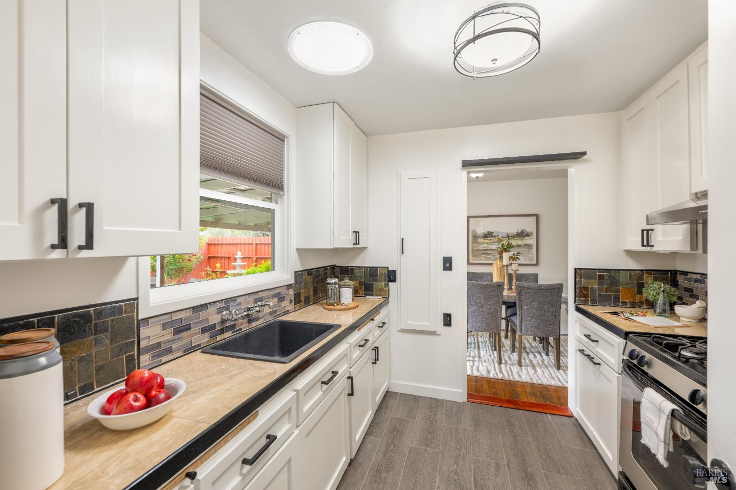 Detail Gallery Image 23 of 45 For 72 Bellevue Ave, Napa,  CA 94558 - 2 Beds | 1 Baths