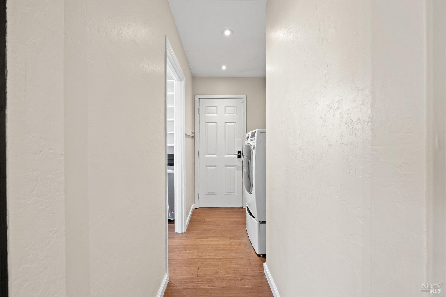 Detail Gallery Image 8 of 30 For 600 Buss Ave, Vallejo,  CA 94591 - 2 Beds | 1 Baths