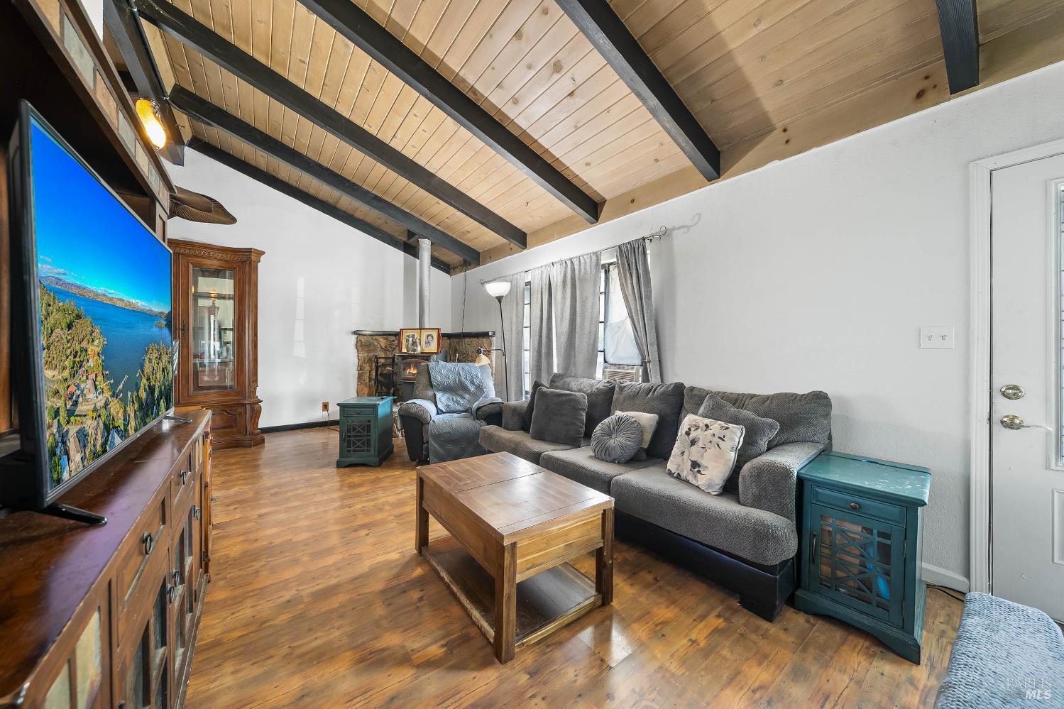 Detail Gallery Image 12 of 42 For 9303 Stagecoach Ln, Lower Lake,  CA 95457 - 4 Beds | 2 Baths