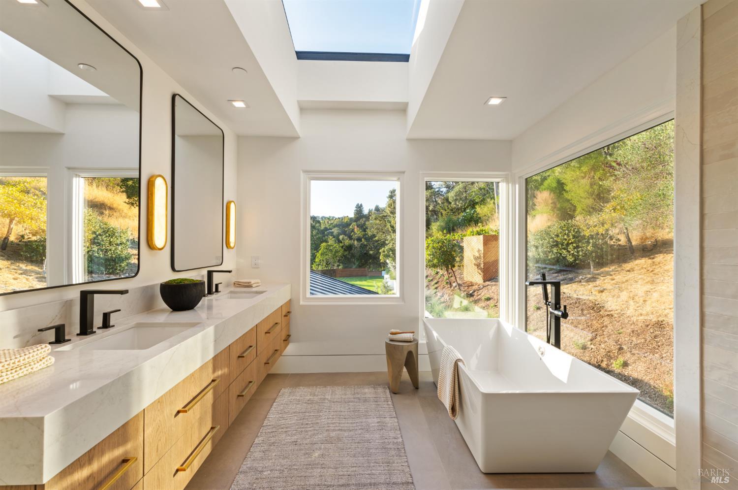 Detail Gallery Image 37 of 83 For 87 Laurel Grove Ave, Ross,  CA 94957 - 5 Beds | 4/1 Baths