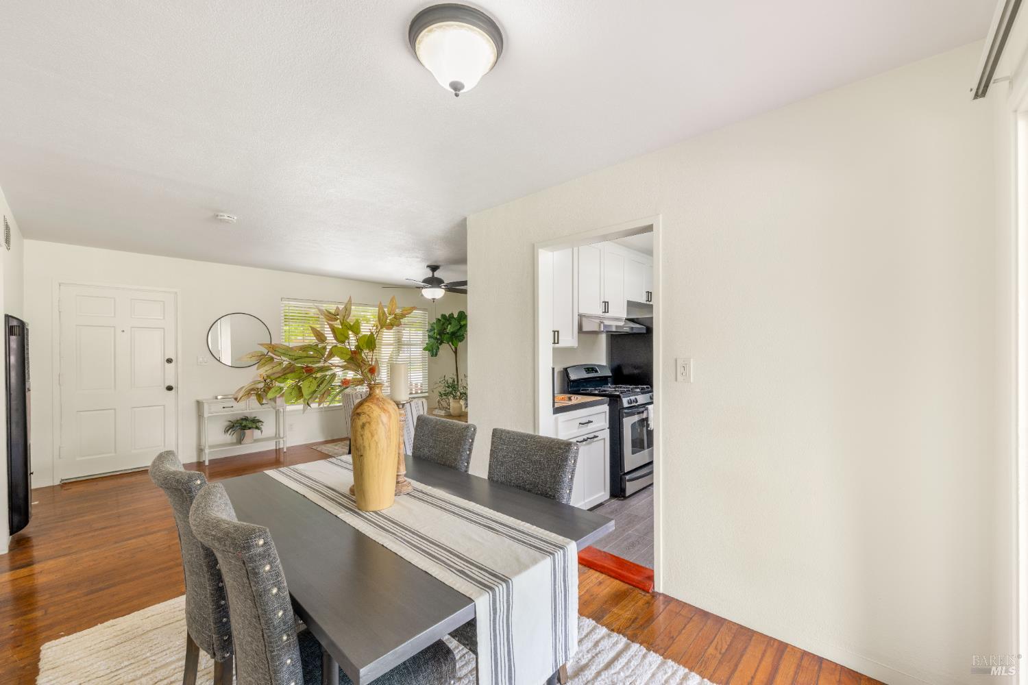 Detail Gallery Image 15 of 45 For 72 Bellevue Ave, Napa,  CA 94558 - 2 Beds | 1 Baths