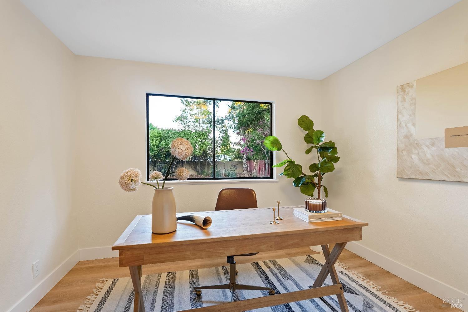 Detail Gallery Image 10 of 79 For 119 Woodstock Cir, Vacaville,  CA 95687 - 4 Beds | 2/1 Baths
