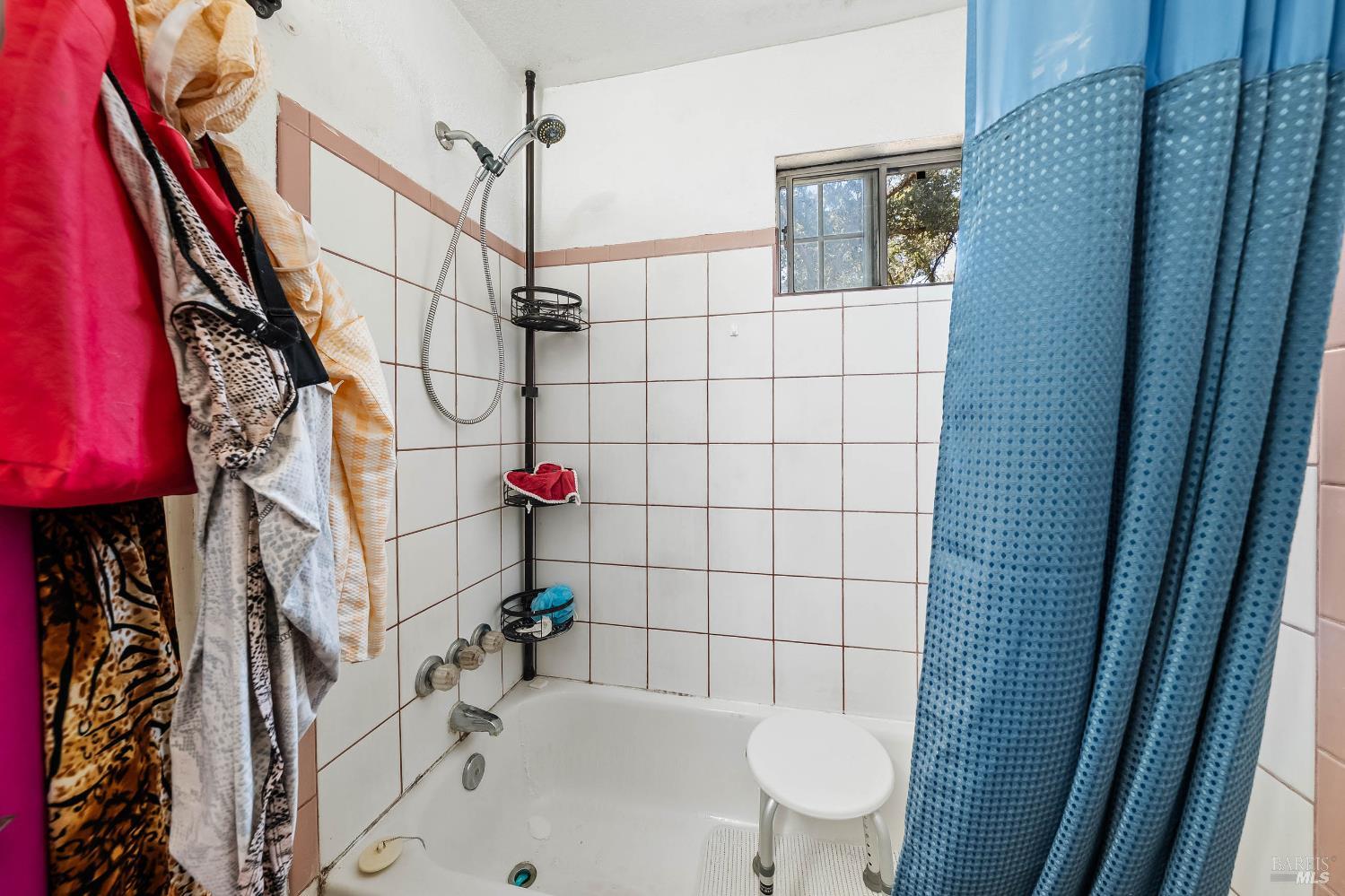 Detail Gallery Image 27 of 42 For 9303 Stagecoach Ln, Lower Lake,  CA 95457 - 4 Beds | 2 Baths