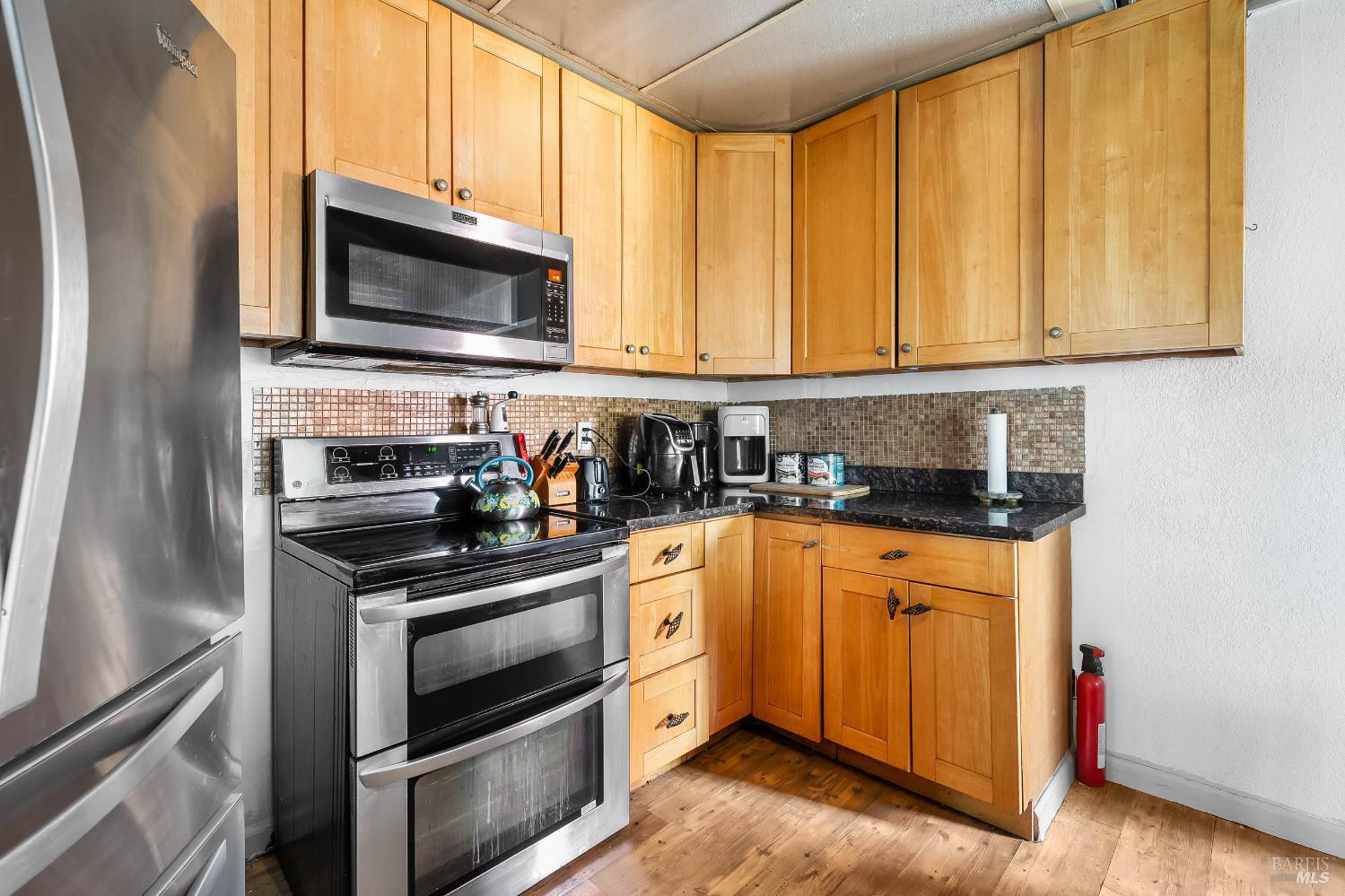 Detail Gallery Image 17 of 42 For 9303 Stagecoach Ln, Lower Lake,  CA 95457 - 4 Beds | 2 Baths