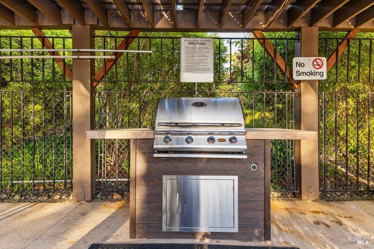 Detail Gallery Image 67 of 67 For 1337 Creekside Ct, Healdsburg,  CA 95448 - 3 Beds | 2/1 Baths