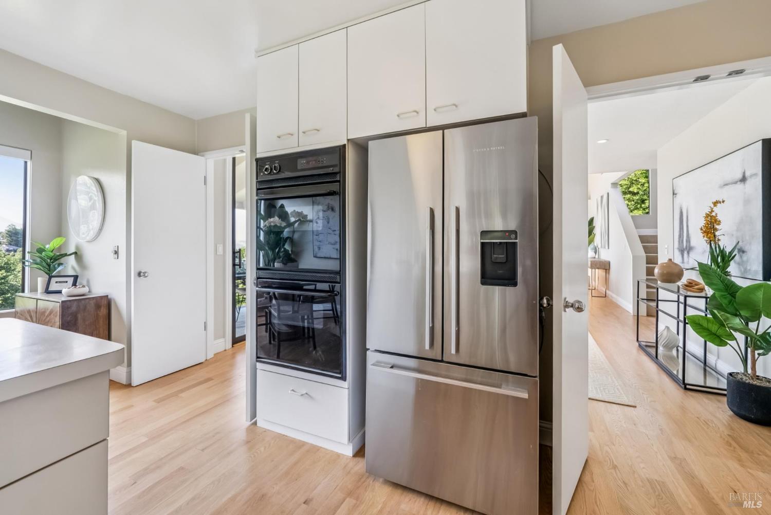 Detail Gallery Image 27 of 51 For 184 Santa Rosa Ave, Sausalito,  CA 94965 - 3 Beds | 2/1 Baths