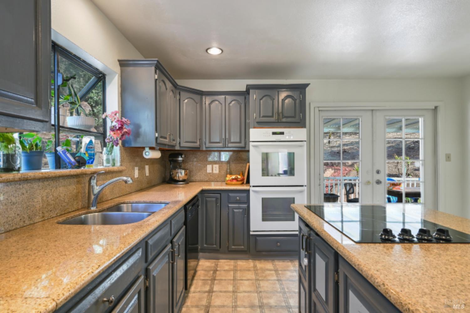 Detail Gallery Image 17 of 87 For 31258 Highway 128 Rd, Cloverdale,  CA 95425 - 3 Beds | 3/1 Baths