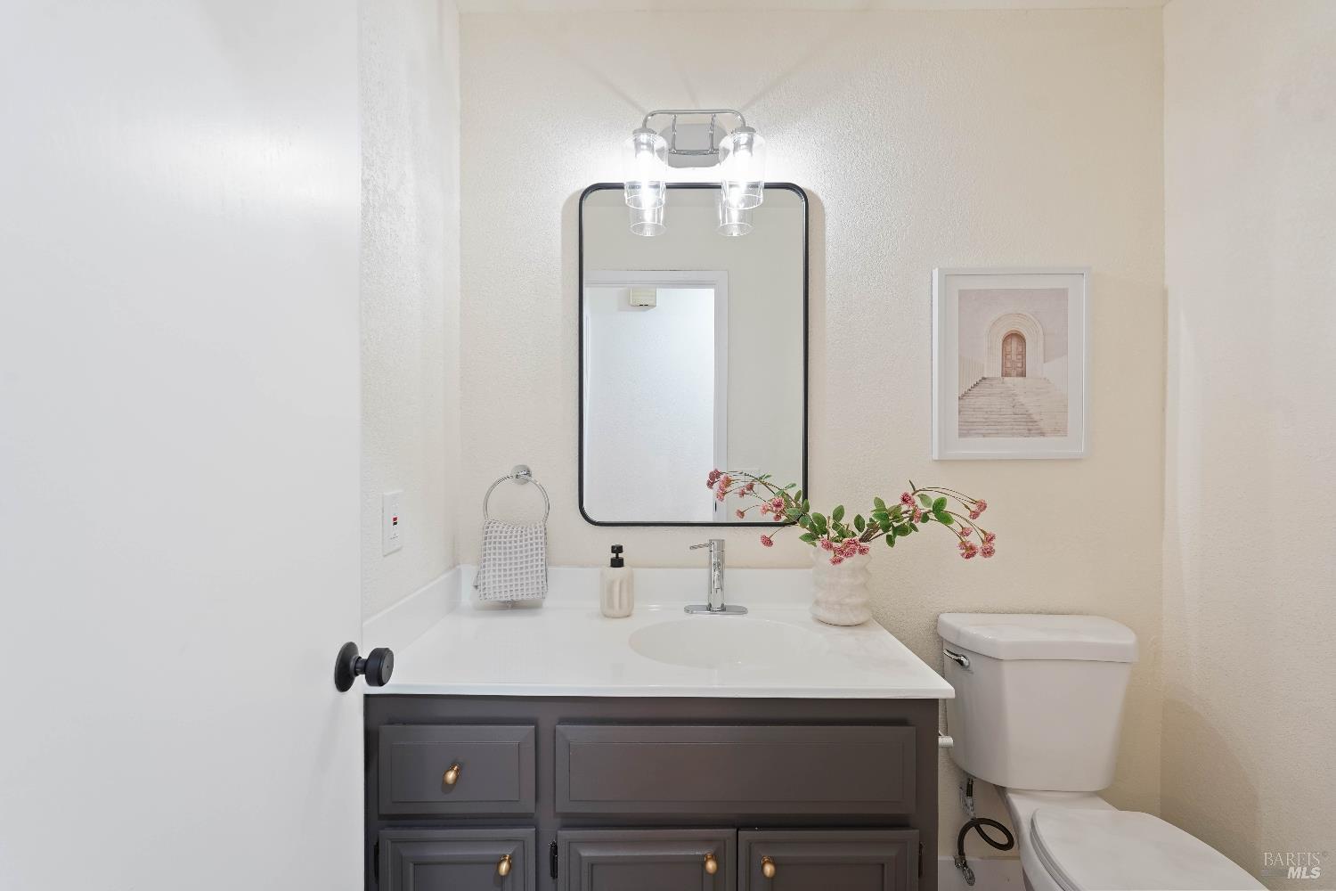 Detail Gallery Image 15 of 79 For 119 Woodstock Cir, Vacaville,  CA 95687 - 4 Beds | 2/1 Baths