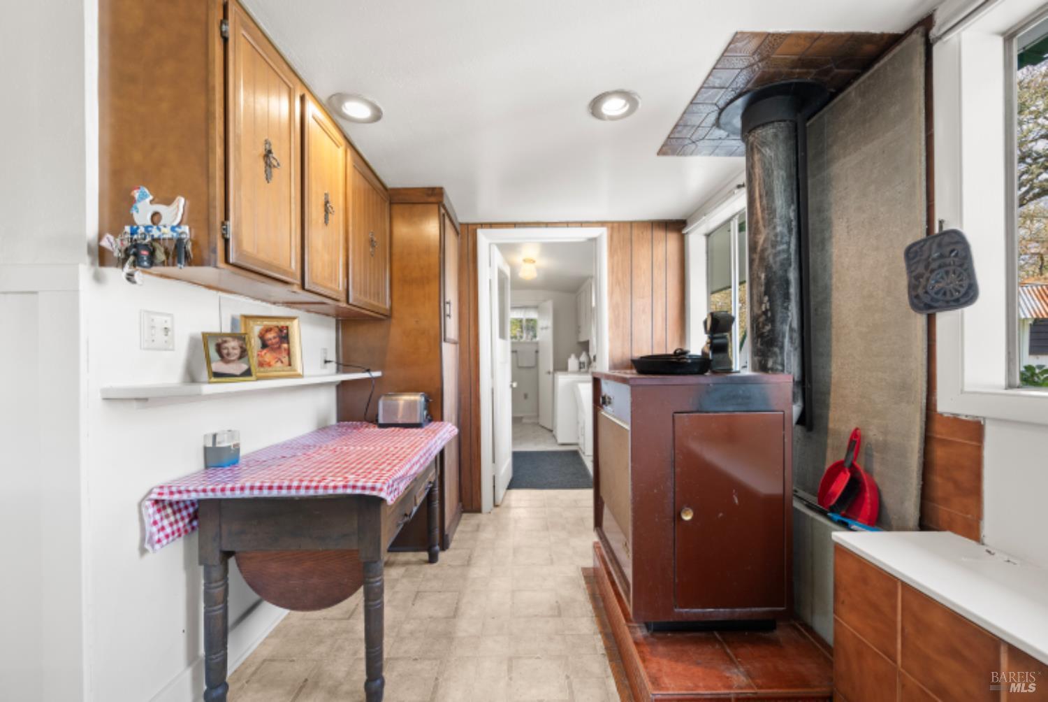 Detail Gallery Image 25 of 99 For 5175 Petrified Forest Rd, Calistoga,  CA 94515 - 3 Beds | 1 Baths