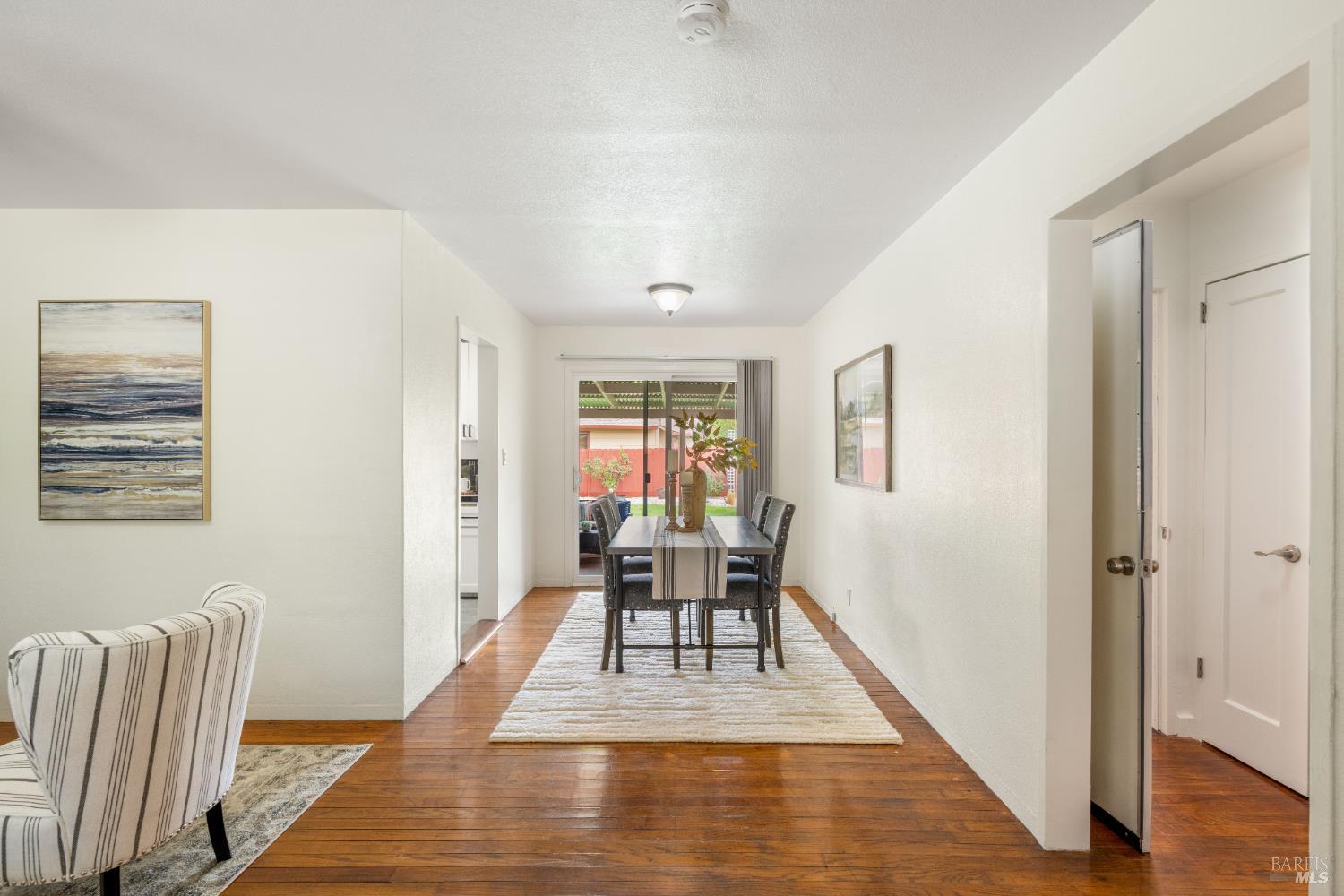 Detail Gallery Image 8 of 45 For 72 Bellevue Ave, Napa,  CA 94558 - 2 Beds | 1 Baths
