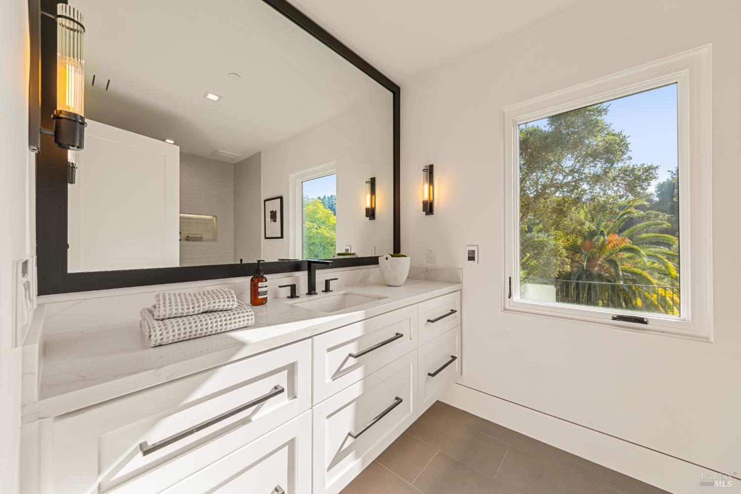 Detail Gallery Image 53 of 83 For 87 Laurel Grove Ave, Ross,  CA 94957 - 5 Beds | 4/1 Baths