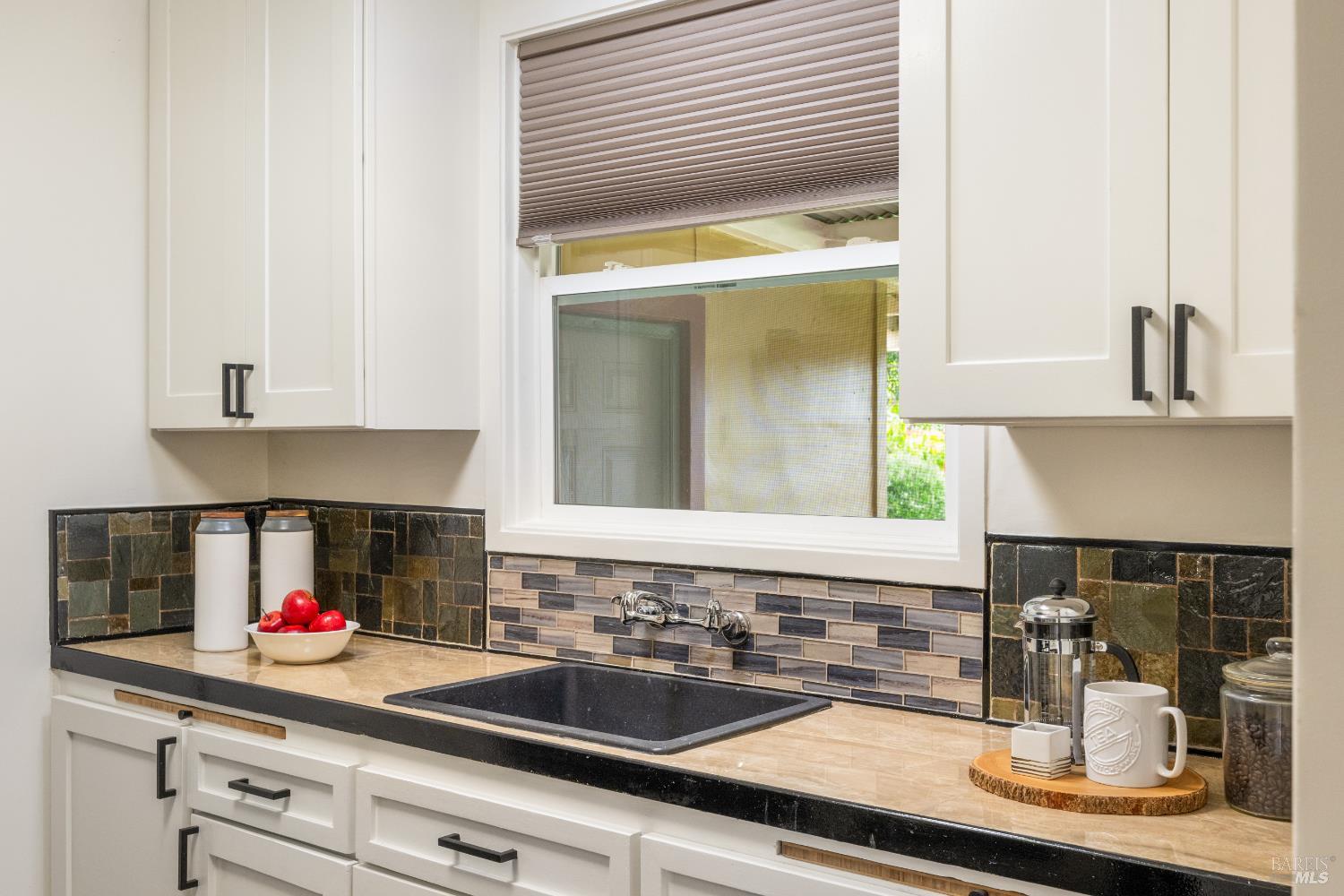 Detail Gallery Image 19 of 45 For 72 Bellevue Ave, Napa,  CA 94558 - 2 Beds | 1 Baths