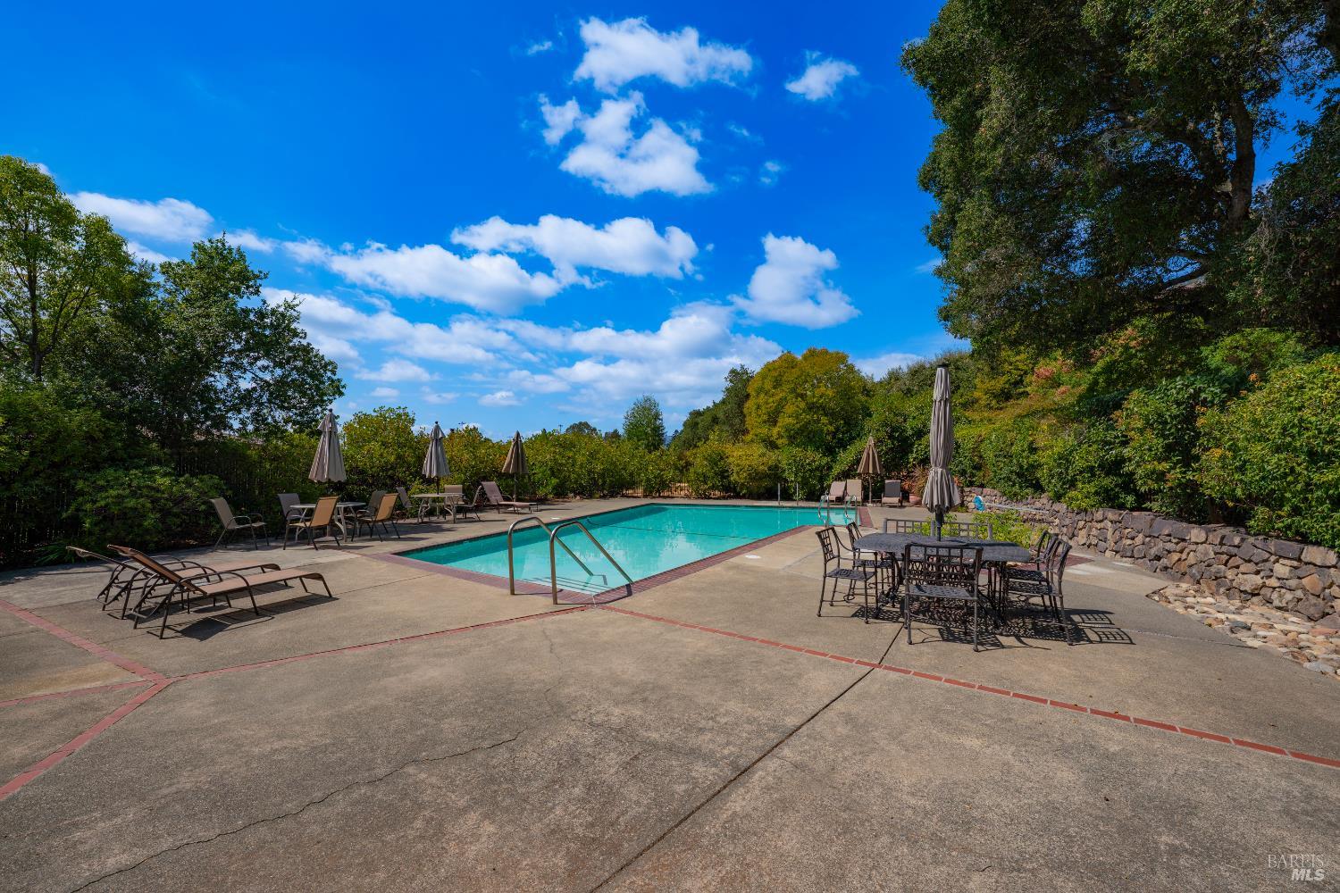 Detail Gallery Image 33 of 35 For 79 E Second St, Sonoma,  CA 95476 - 3 Beds | 2/1 Baths
