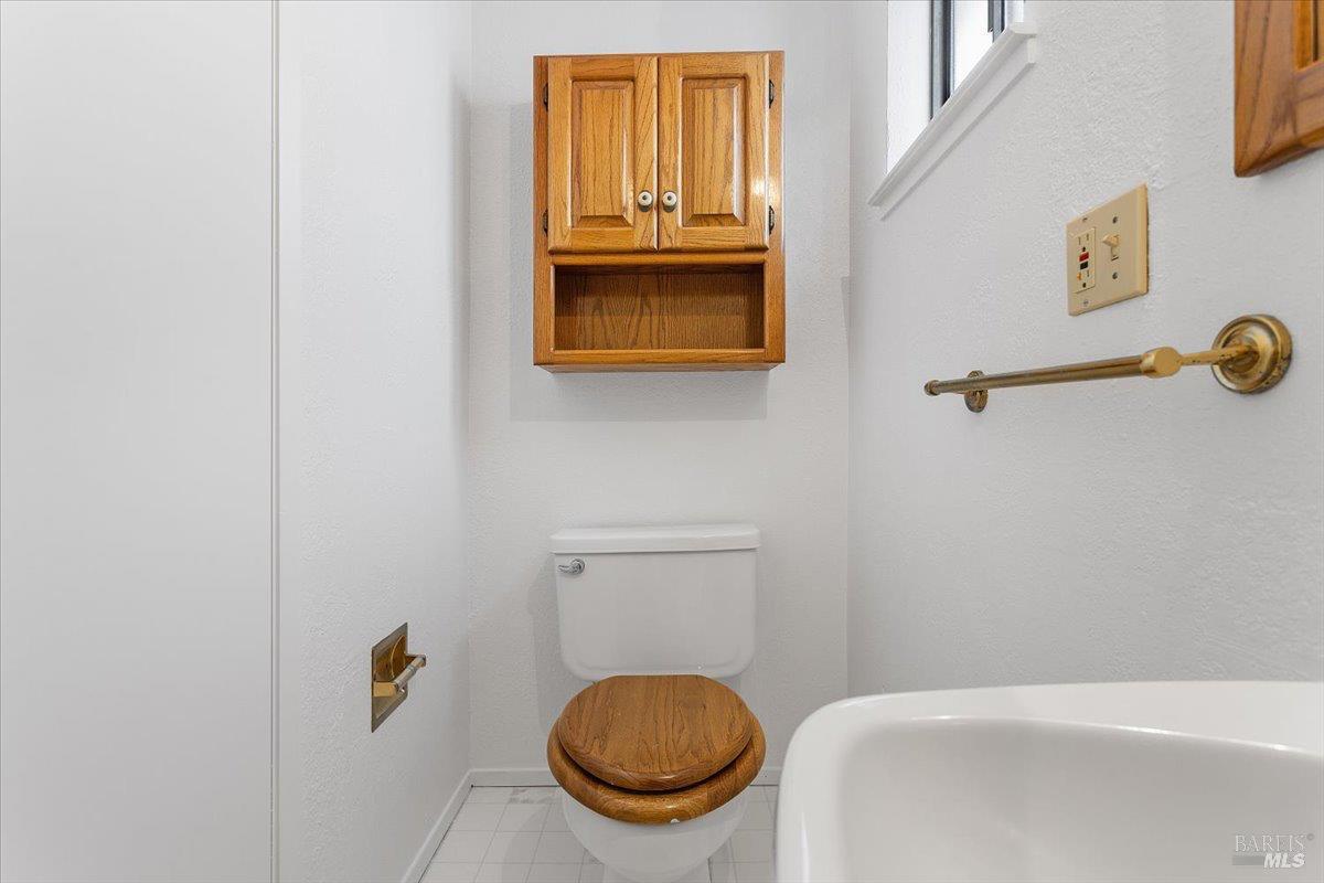 Detail Gallery Image 18 of 24 For 10 Hazel Ct, San Rafael,  CA 94901 - 2 Beds | 2 Baths
