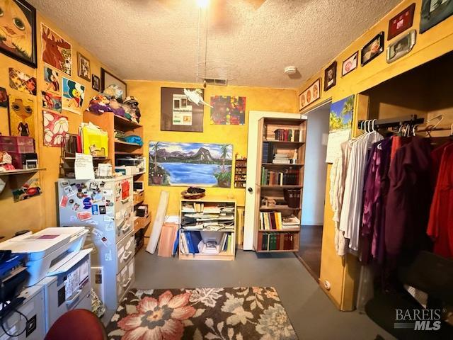 Detail Gallery Image 14 of 39 For 6420 Pineview Ct, Clearlake,  CA 95422 - 3 Beds | 1/1 Baths
