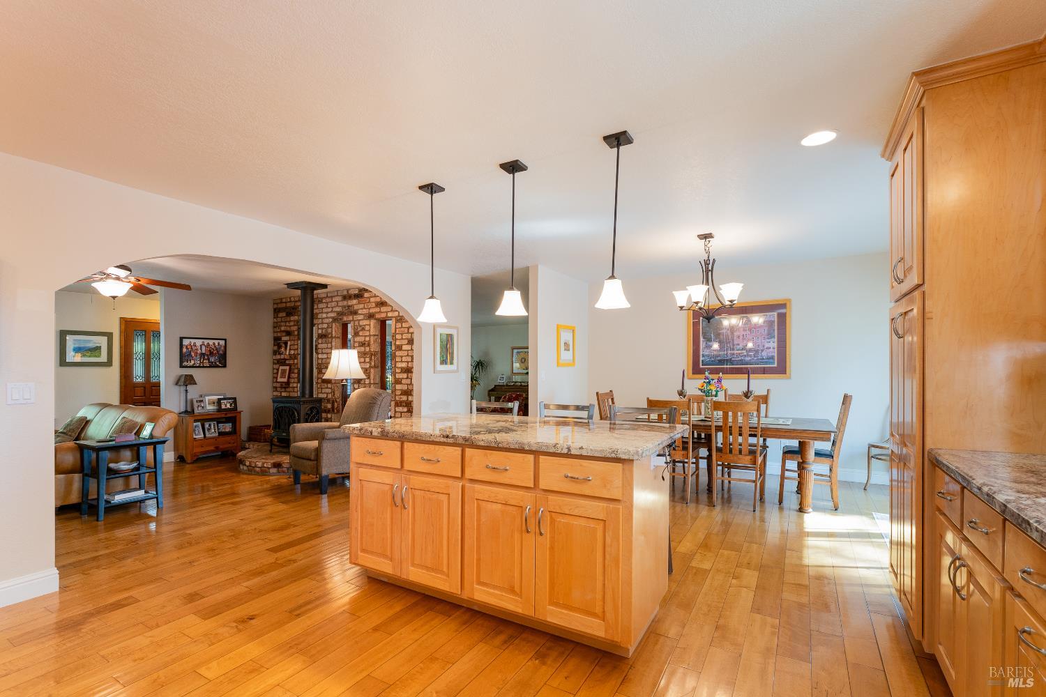 Detail Gallery Image 12 of 35 For 1381 El Dorado Rd, Ukiah,  CA 95482 - 3 Beds | 2 Baths