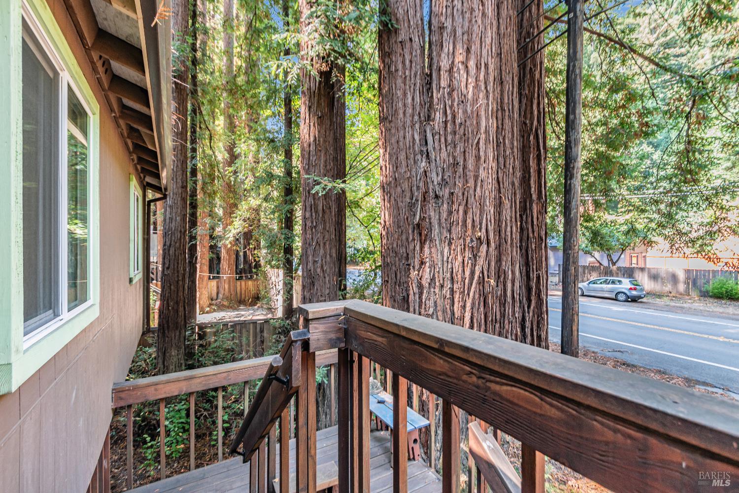 Detail Gallery Image 8 of 40 For 17383 Hwy 116 Unkn, Guerneville,  CA 95446 - 3 Beds | 1 Baths